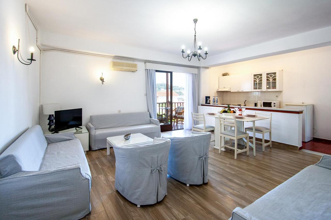 Chrissomalli Sofia Studios Skiathos Town Ngoại thất bức ảnh