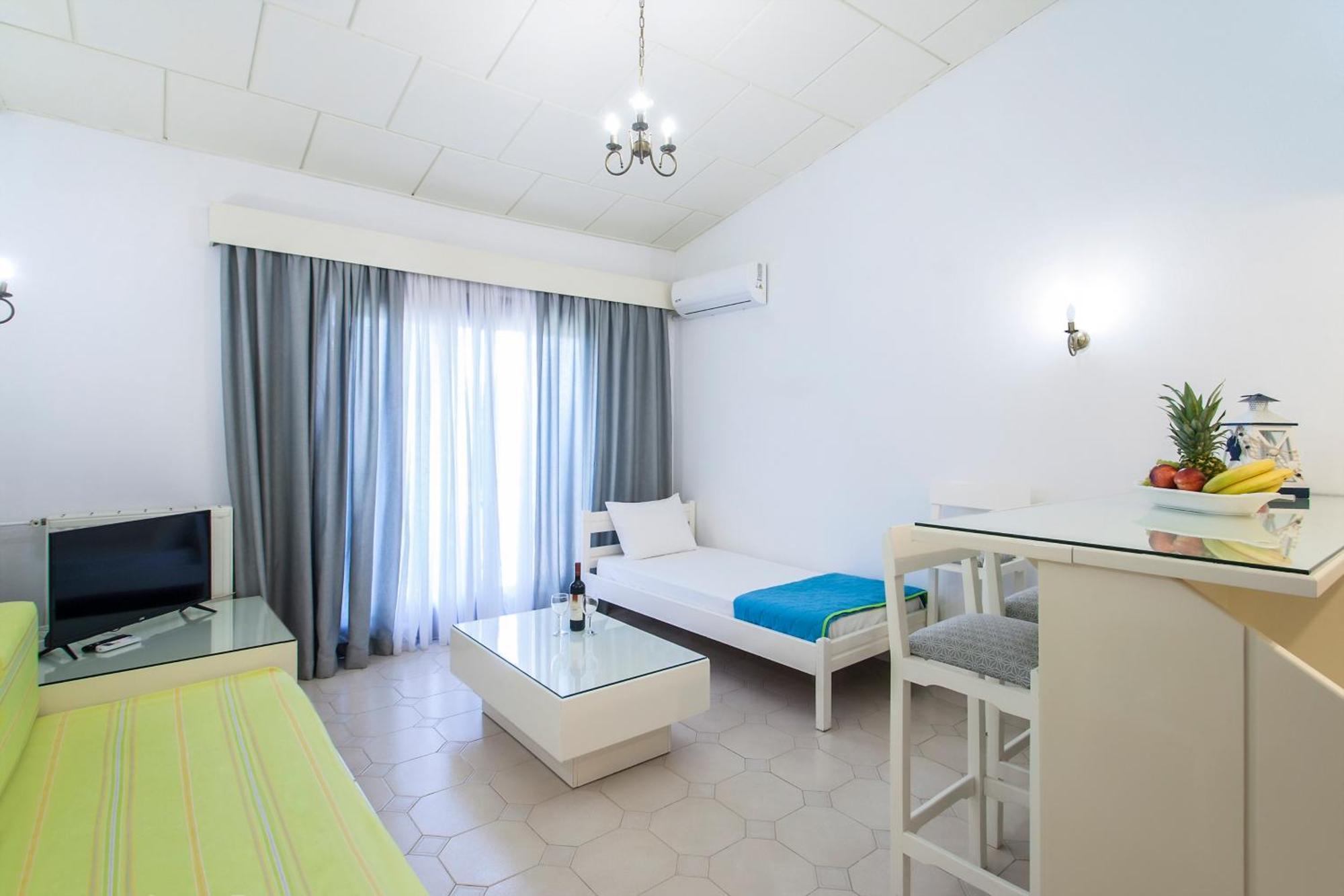 Chrissomalli Sofia Studios Skiathos Town Ngoại thất bức ảnh