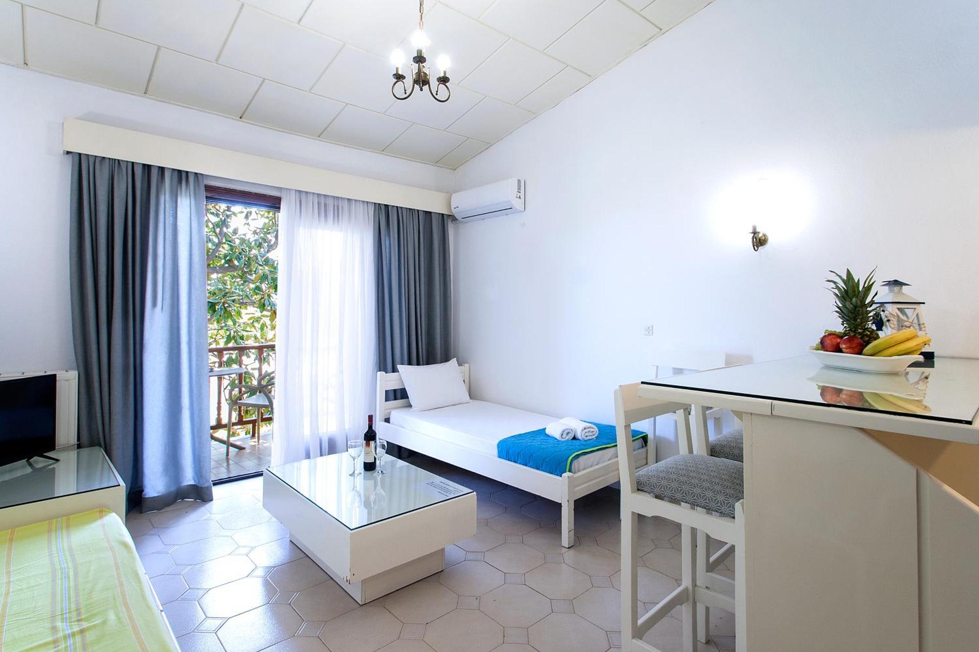 Chrissomalli Sofia Studios Skiathos Town Ngoại thất bức ảnh