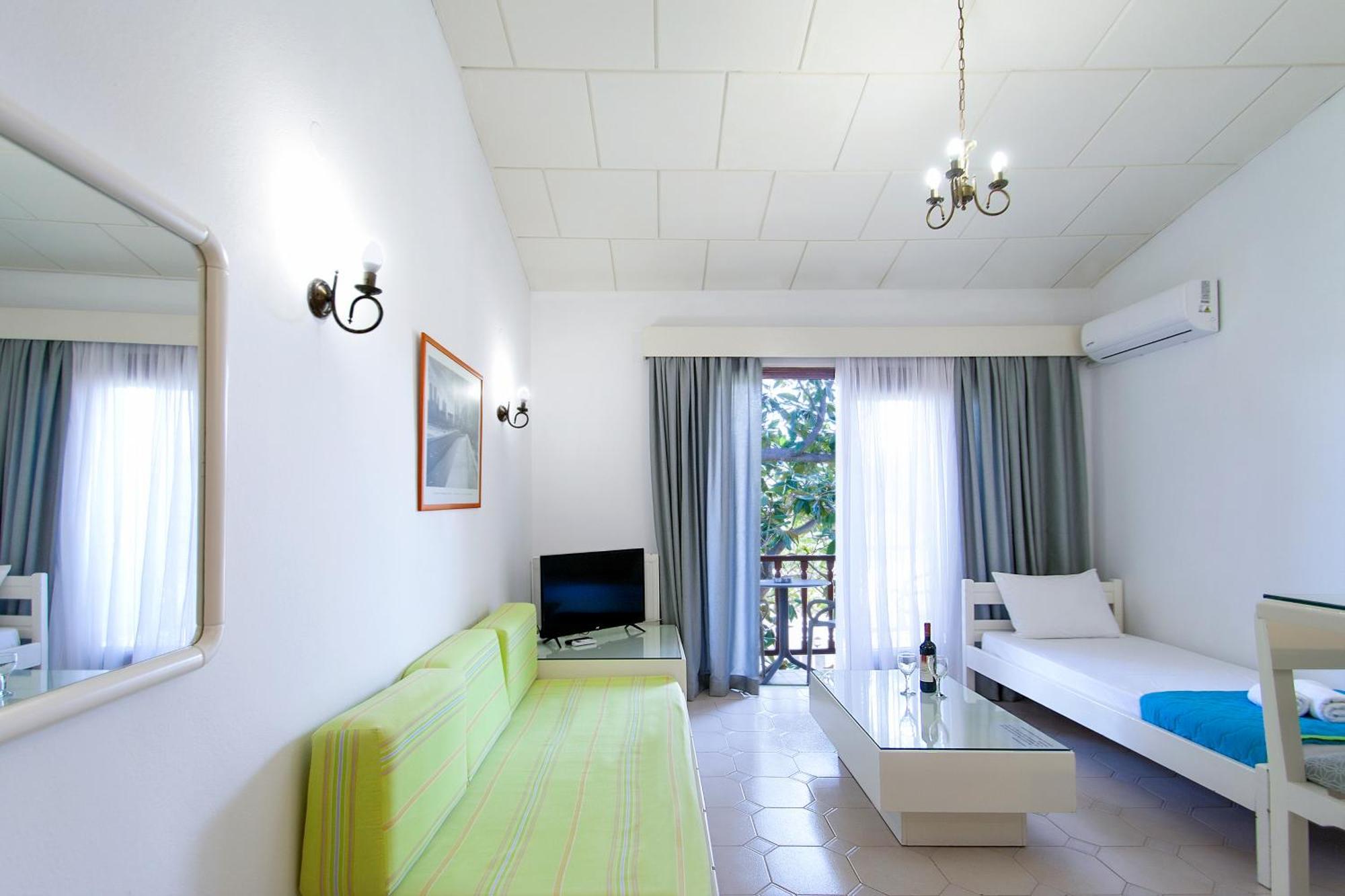 Chrissomalli Sofia Studios Skiathos Town Ngoại thất bức ảnh