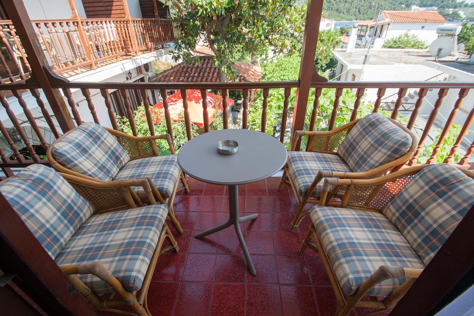 Chrissomalli Sofia Studios Skiathos Town Ngoại thất bức ảnh